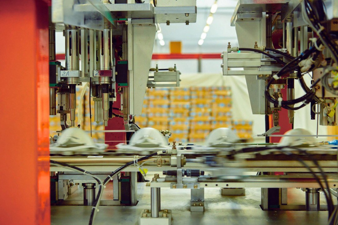 More than 900 thousand masks daily roll off the assembly line of the Technopolis Moscow SEZ