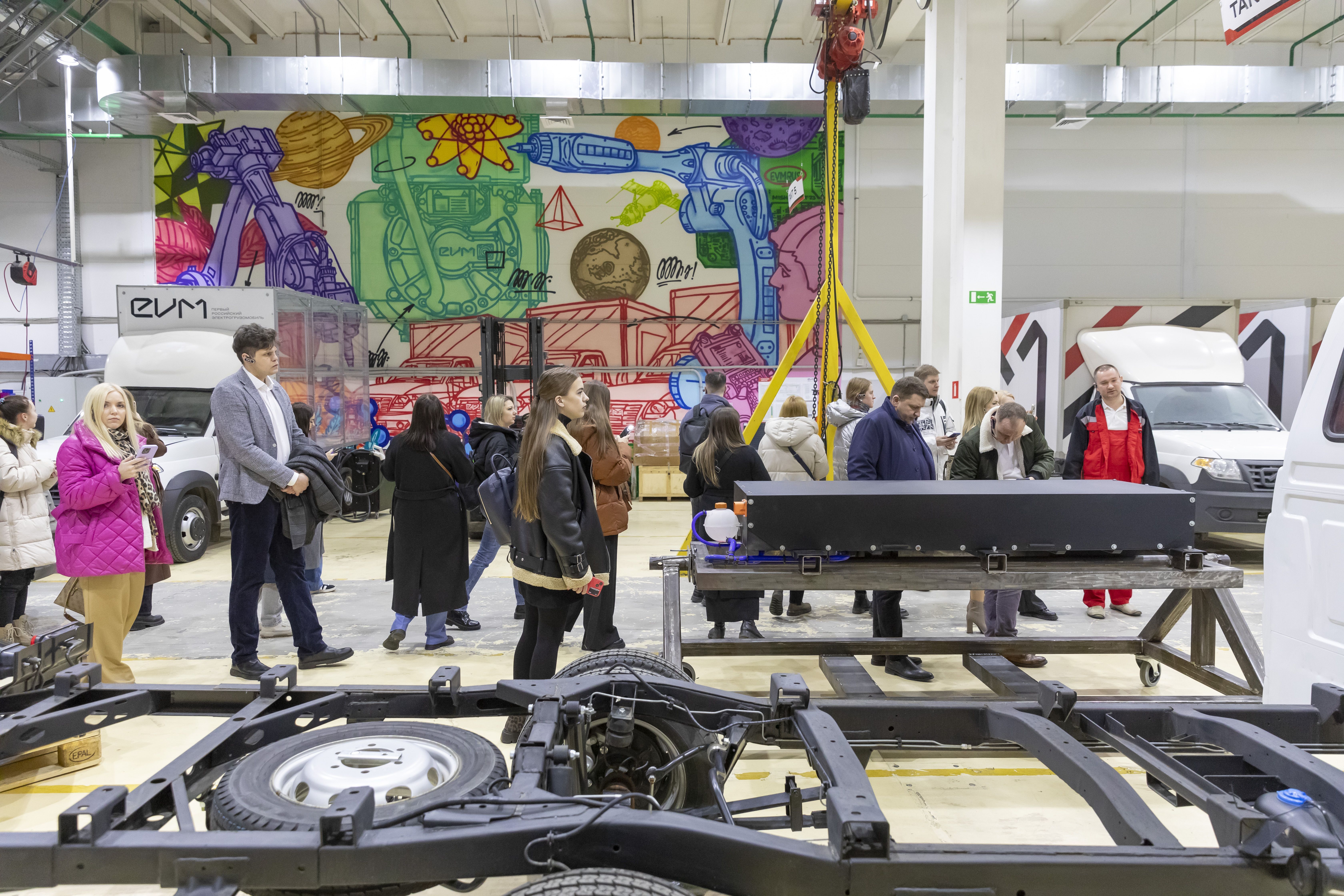 A delegation of Skolkovo Foundation regional operators visited high-tech companies at SEZ "Technopolis Moscow"