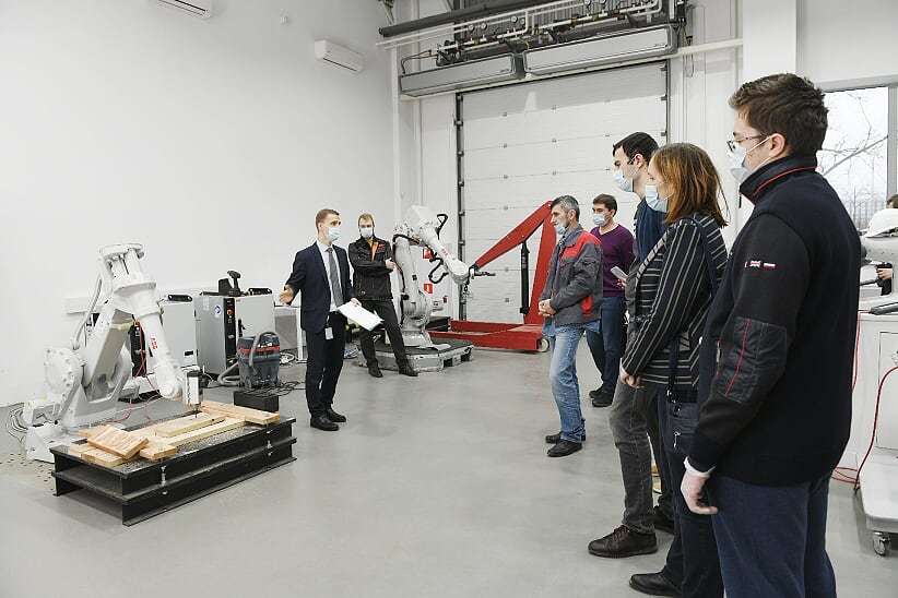 An open day was held at the Center for Industrial Robotics at the site of the SEZ Technopolis Moscow