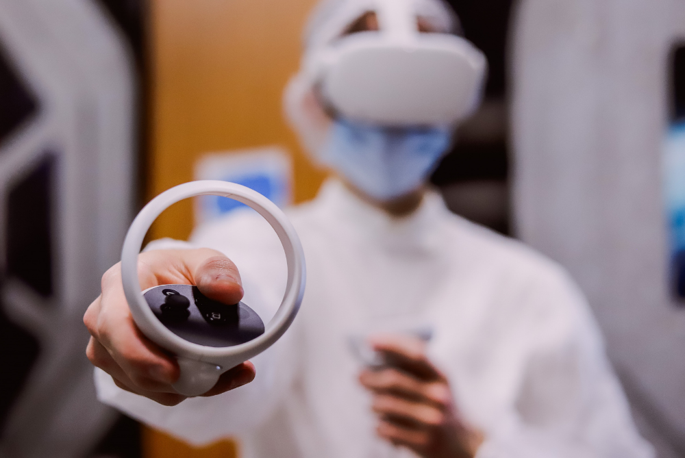 Virtual reality technologies from the Technopolis Moscow SEZ will help master the professions of a turner and a bioengineer