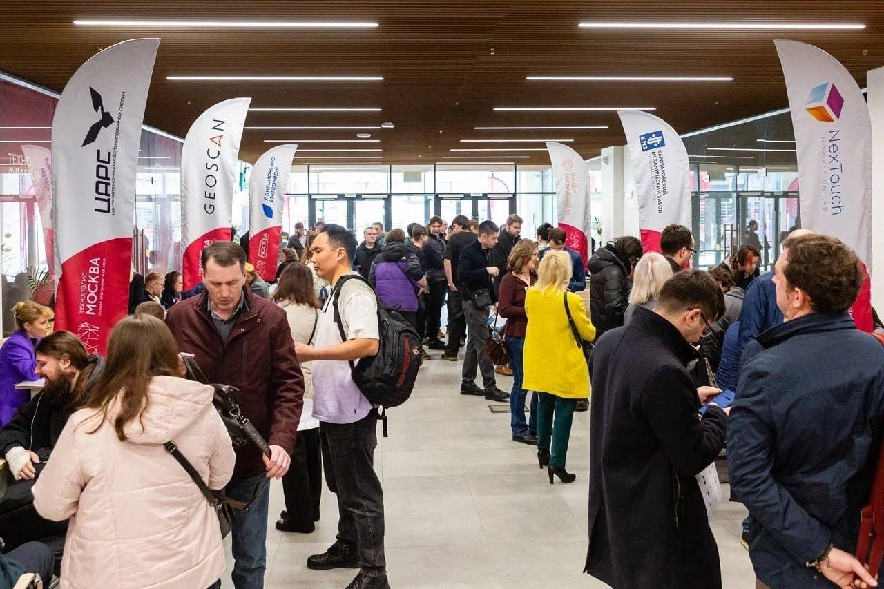 The open selection of personnel at the Rudnevo site gathered more than 400 applicants