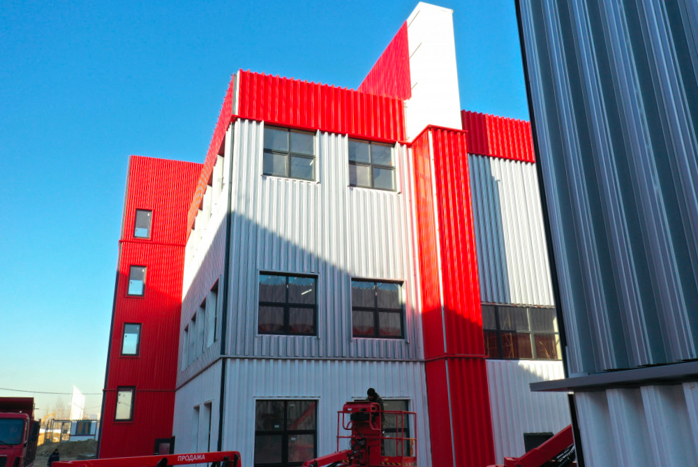 Domestic materials are used in the construction of the industrial park "Rudnevo"