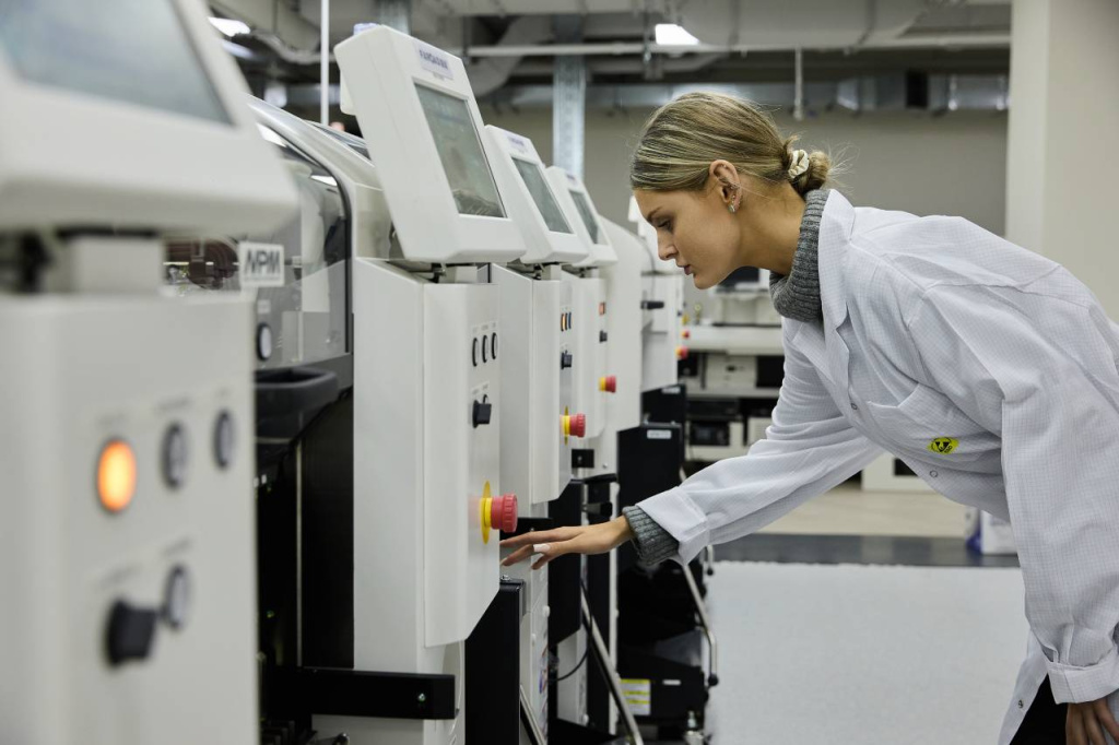 A new modern production of components for personal computers has been opened in the SEZ of Moscow