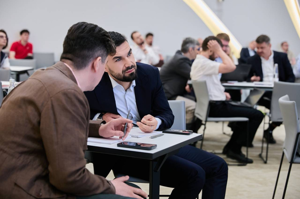 A foresight session "Cluster development of the new Economy. The electric vehicle driver of Moscow's industry"