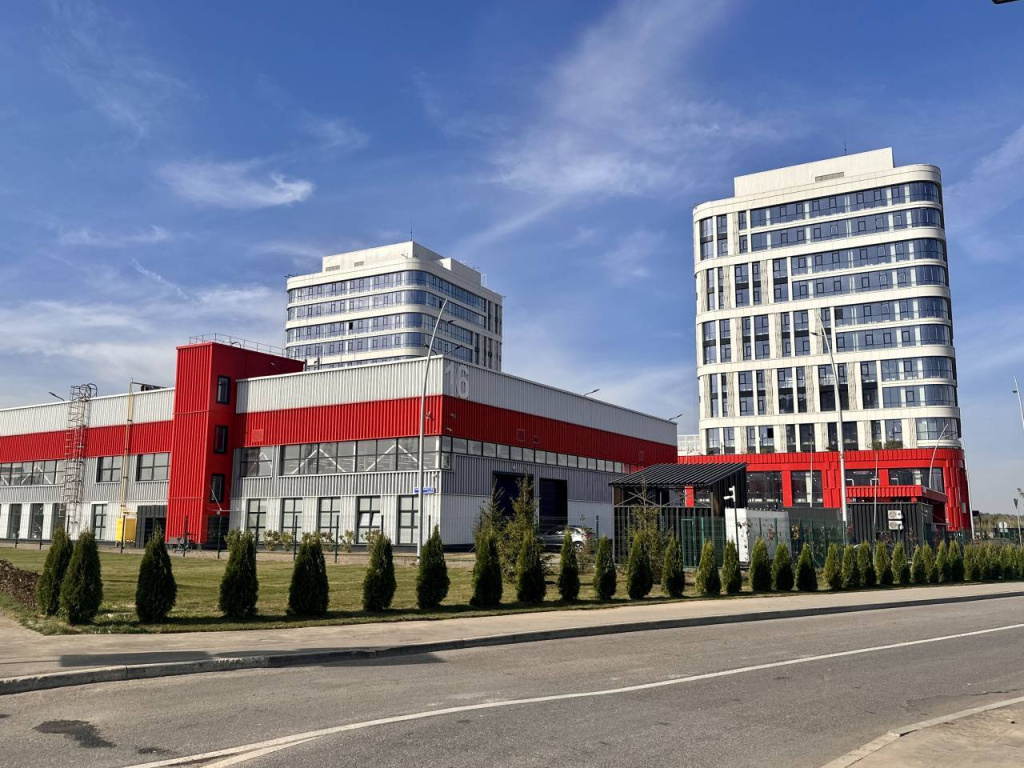 Almost 12.5 thousand square meters are available for business at the Rudnevo site