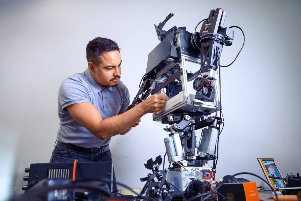 Sobyanin: A unique support system for the robotics industry has been created in Moscow.