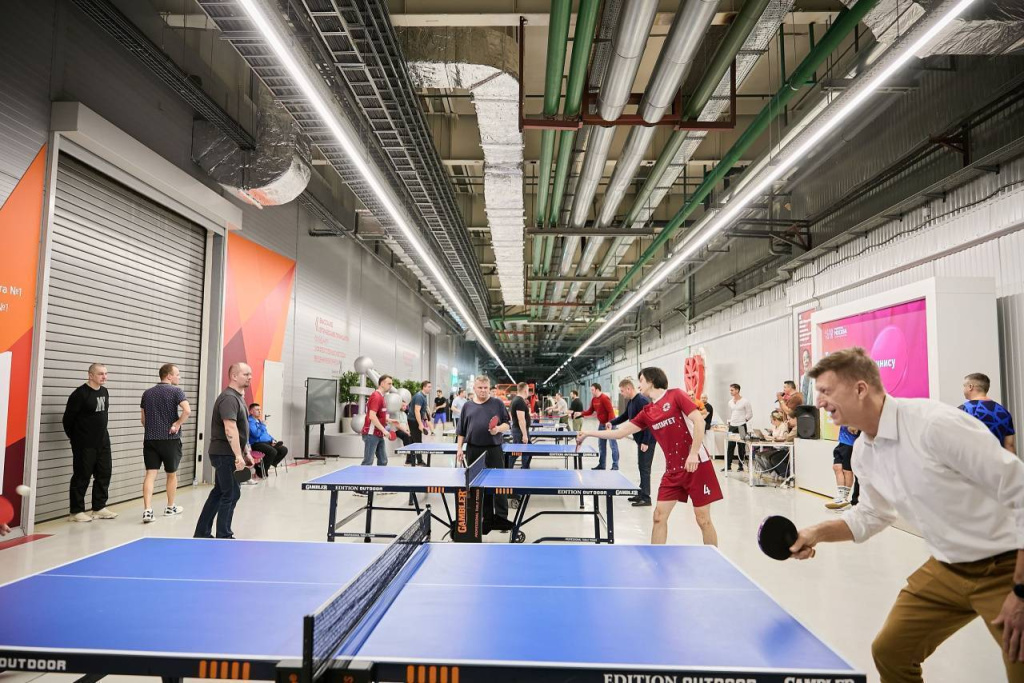 The SEZ Tennis Marathon brought together 20 companies and identified the best